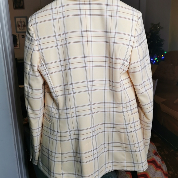 *SET* Sunday Best Aritzia Yellow Galt Blazer & Shorts - Picture 5 of 6